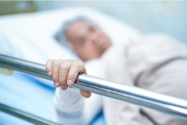 Psihoterapeut sa onkologije smatra da ni dan smrti, ni dan rođenja nije slučajan: Dobri ljudi brzo umiru, a evo i zašto - featured image Psihoterapeut sa onkologije smatra da ni dan smrti, ni dan rođenja nije slučajan: Dobri ljudi brzo umiru, a evo i zašto - featured image