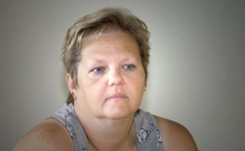 Žena iz Konjević Polja bacila svoju decu, da bi mogla da se preuda: Nakon par godina sina je srela ispred prodavnice i šokirala ga reakcijom Žena iz Konjević Polja bacila svoju decu, da bi mogla da se preuda: Nakon par godina sina je srela ispred prodavnice i šokirala ga reakcijom - featured image