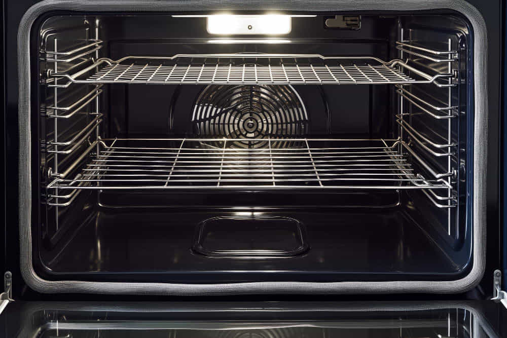 Tek sa 50 godina sam saznala čemu služi rešetka unutar peći: OVAKO se može koristiti! - featured image