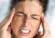 ZUJANJE U UŠIMA? REŠITE GA SE ZA 5 SEKUNDI UZ 1 JEDNOSTAVNU VEŽBU! Isprobajte ovaj trik i uživajte u tišini! ZUJANJE U UŠIMA? REŠITE GA SE ZA 5 SEKUNDI UZ 1 JEDNOSTAVNU VEŽBU! Isprobajte ovaj trik i uživajte u tišini! - featured image