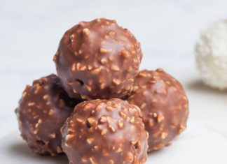 DOMAĆE FERRERO ROCHER KUGLICE-GOTOVE ZA SAMO 20 MINUTA !🌰🌰🌰 DOMAĆE FERRERO ROCHER KUGLICE-GOTOVE ZA SAMO 20 MINUTA !🌰🌰🌰 - featured image