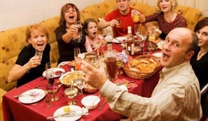 Zašto sve manje ljudi poziva goste u svoj dom: 6 glavnih razloga - featured image