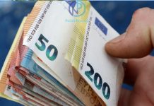 U kući nemate para? Stavite samo 1 novčanicu na ovo mjesto i gledajte kada novac krene da se gomila… U kući nemate para? Stavite samo 1 novčanicu na ovo mjesto i gledajte kada novac krene da se gomila… - featured image