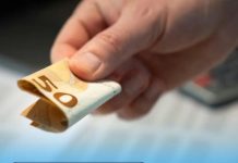 U vašoj kući nema para? 1 novčanicu stavite na ovo mjesto i gledajte kada novac krene da se gomila… U vašoj kući nema para? 1 novčanicu stavite na ovo mjesto i gledajte kada novac krene da se gomila… - featured image