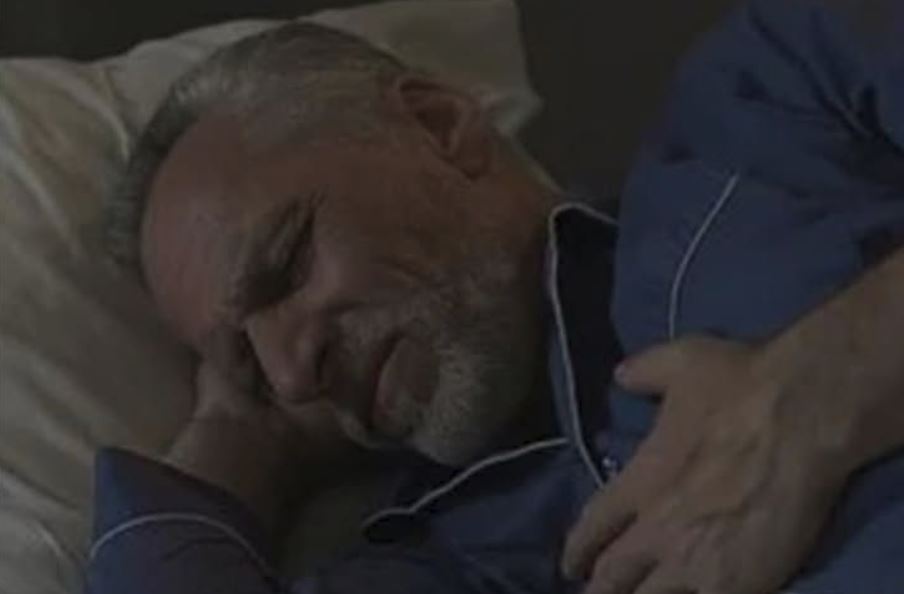 Jedna greška prije spavanja i srce bi vam moglo otkazati: liječnik upozorava sve starije od 50 godina - featured image Jedna greška prije spavanja i srce bi vam moglo otkazati: liječnik upozorava sve starije od 50 godina - featured image