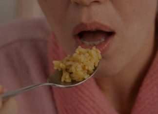 Žene starije od 50 godina ovu namirnicu treba da jedu svaki dan: Usporava starenje, pomaže u gubitku težine i jača zdravlje Žene starije od 50 godina ovu namirnicu treba da jedu svaki dan: Usporava starenje, pomaže u gubitku težine i jača zdravlje - featured image