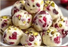 Spremite se za ukusnu poslasticu! Ove kuglice su tako jednostavne za napraviti i savršene uz kafu. Svidjet će vam se na prvi! Spremite se za ukusnu poslasticu! Ove kuglice su tako jednostavne za napraviti i savršene uz kafu. Svidjet će vam se na prvi! - featured image