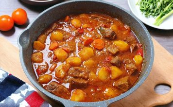 📌GULAŠ PAPRIKAŠ ZA KOJIM SU SVI POLUDJELI..Recept je vrlo jednostavan samo se držite upustva…❗ 📌GULAŠ PAPRIKAŠ ZA KOJIM SU SVI POLUDJELI..Recept je vrlo jednostavan samo se držite upustva…❗ - featured image