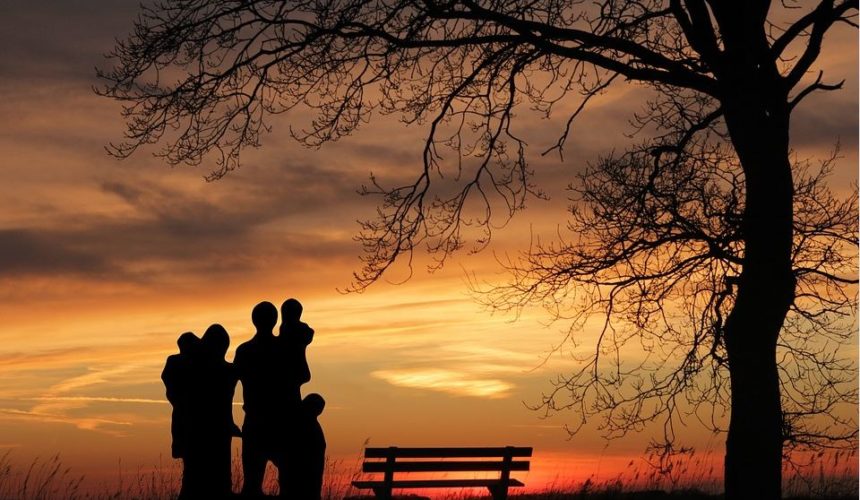 Na samrti mi je majka rekla jezivu tajnu dugu 70 godina: Kad sam otišla kasnije na groblje, utrnula sam od šok prizora - featured image