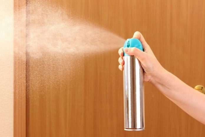 U Kući Više Nećete Naći Paukove, Muhe Ili Prehrambene Moljce: Jednostavno Kućno Rješenje Koje Će Ih TRAJNO 0tjerati (RECEPT) - featured image