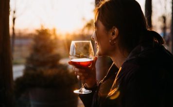 Jedna greška prije spavanja i srce bi vam moglo otkazati: liječnik upozorava sve starije od 50 godina Jedna greška prije spavanja i srce bi vam moglo otkazati: liječnik upozorava sve starije od 50 godina - featured image