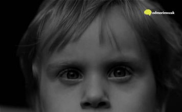 7 znakova da ste u djetinjstvu bili emocionalno zanemareni: Takvi ljudi nose teške traume, ovako se prepoznaju 7 znakova da ste u djetinjstvu bili emocionalno zanemareni: Takvi ljudi nose teške traume, ovako se prepoznaju - featured image