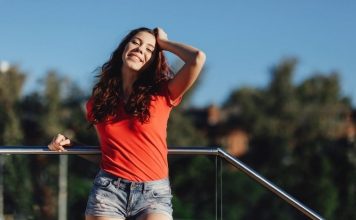 “IMAM 19 GODINA I SPAVALA SAM SA 156 MUŠKARACA, STA JE TU LOŠE?” Devojka je sve šokirala svojom izjavom ali tu nije kraj “IMAM 19 GODINA I SPAVALA SAM SA 156 MUŠKARACA, STA JE TU LOŠE?” Devojka je sve šokirala svojom izjavom ali tu nije kraj - featured image