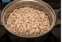 U vodi, nikako: Prije kuhanja grah najbolje potopite u ovu jednu namirnicu U vodi, nikako: Prije kuhanja grah najbolje potopite u ovu jednu namirnicu - featured image