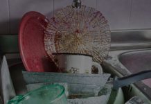 Šta prljavo kupatilo i neuredna kuhinja govore o vama? Nered u kući otkriva 8 skrivenih psiholoških problema Šta prljavo kupatilo i neuredna kuhinja govore o vama? Nered u kući otkriva 8 skrivenih psiholoških problema - featured image