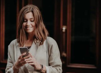 Šta znači ako se osoba hvalisa objavama na društvenim mrežama, prema psihologiji Šta znači ako se osoba hvalisa objavama na društvenim mrežama, prema psihologiji - featured image