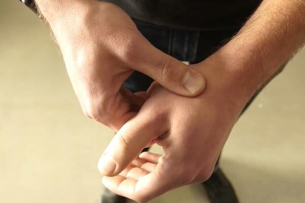 DA LI STE ZNALI DA SVI IMAJU 1 SLOVO NA PALCU? Pronađite svoje i saznajte ŠTA TO ZNAČI! (VIDEO) - featured image