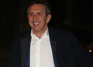 ŽIKA JAKŠIĆ DANAS SLAVI ROĐENDAN Preživeo moždani udar, a nikada nećete pogoditi koliko godina puni ŽIKA JAKŠIĆ DANAS SLAVI ROĐENDAN Preživeo moždani udar, a nikada nećete pogoditi koliko godina puni - featured image