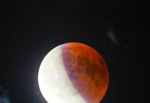 Dramatičan “krvavi Mjesec” se pojavljuje na nebu usred kaosa u svijetu Dramatičan “krvavi Mjesec” se pojavljuje na nebu usred kaosa u svijetu - featured image