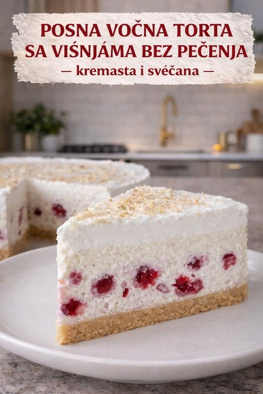 Posna voćna torta sa višnjama bez pečenja – kremasta i svečana - featured image