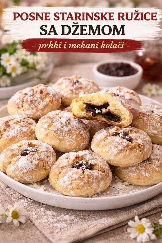 POSNE STARINSKE RUŽICE SA DŽEMOM, prhki i mekani kolačići… - featured image
