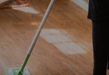 U vodu kojom brišete pod uvijek dodajte samo mrvicu ovog praha, cijela kuća će danima predivno mirisati U vodu kojom brišete pod uvijek dodajte samo mrvicu ovog praha, cijela kuća će danima predivno mirisati - featured image