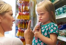 Kako spriječiti bijes djeteta usred trgovine Kako spriječiti bijes djeteta usred trgovine - featured image