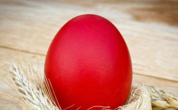 Nikako nemojte bacati prošlogodišnju čuvarkuću: Evo šta treba uraditi sa njom kako bi vas pratila sreća cele godine Nikako nemojte bacati prošlogodišnju čuvarkuću: Evo šta treba uraditi sa njom kako bi vas pratila sreća cele godine - featured image