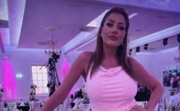 Najveći skandal na estradi doživela je pevačica na privatnoj žurci u Beogradu: Intimni odnosi nasred stola, a najbizarniji deo usledio na kraju Najveći skandal na estradi doživela je pevačica na privatnoj žurci u Beogradu: Intimni odnosi nasred stola, a najbizarniji deo usledio na kraju - featured image