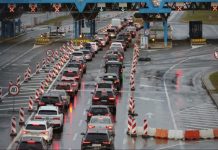 NOVA PRAVILA NA GRANICAMA: Od 10. aprila putnike čekaju važne promjene – evo šta trebate znati NOVA PRAVILA NA GRANICAMA: Od 10. aprila putnike čekaju važne promjene – evo šta trebate znati - featured image