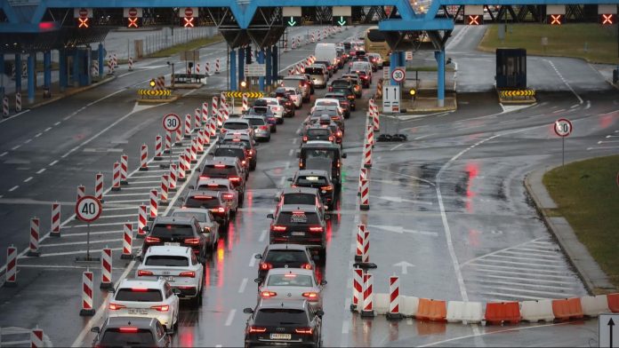 NOVA PRAVILA NA GRANICAMA: Od 10. aprila putnike čekaju važne promjene – evo šta trebate znati - featured image