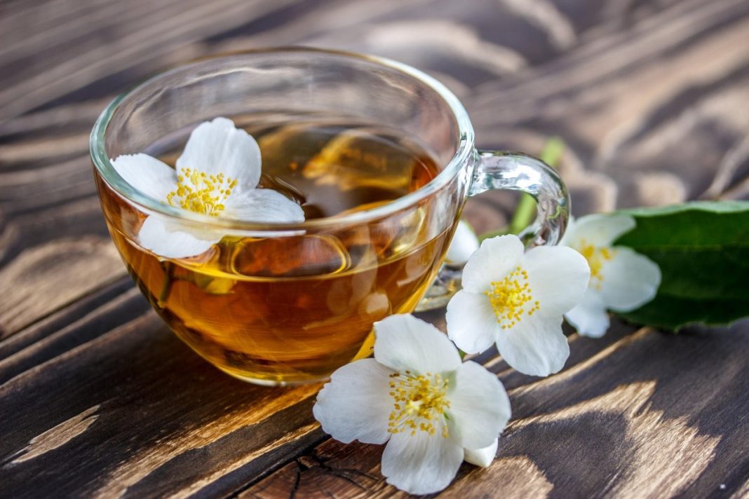 ZAŠTO KINEZI VEKOVIMA ISPIJAJU BAŠ OVAJ ČAJ: Evo od čega sve štiti organizam! - featured image