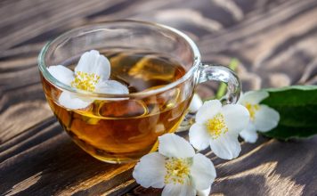 ZAŠTO KINEZI VEKOVIMA ISPIJAJU BAŠ OVAJ ČAJ: Evo od čega sve štiti organizam! ZAŠTO KINEZI VEKOVIMA ISPIJAJU BAŠ OVAJ ČAJ: Evo od čega sve štiti organizam! - featured image