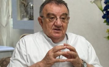 Dr Perišić o jabukama: zašto ih naziva božjim voćem i kako ih pravilno jesti za zdravlje i kontrolu težine Dr Perišić o jabukama: zašto ih naziva božjim voćem i kako ih pravilno jesti za zdravlje i kontrolu težine - featured image