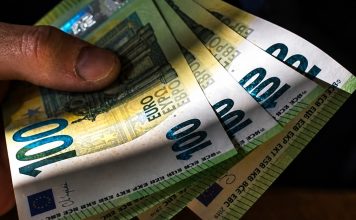 Stiže šleper para za 4 znaka: Evo ko će dobiti novac do 23. maja Stiže šleper para za 4 znaka: Evo ko će dobiti novac do 23. maja - featured image