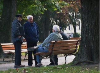 Ovo su iznosi minimalnih penzija u SRBIJI I BiH za penzionere s 40, 30, 20 i 15 godina staža Ovo su iznosi minimalnih penzija u SRBIJI I BiH za penzionere s 40, 30, 20 i 15 godina staža - featured image