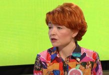 Ove dve voćke sadrže najviše šećera: Dižu insulin u krvi munjevitom brzinom, otkriva dr Veroslava Ove dve voćke sadrže najviše šećera: Dižu insulin u krvi munjevitom brzinom, otkriva dr Veroslava - featured image