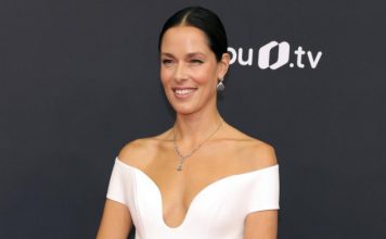 ANA IVANOVIĆ SE UDAJE ,POGELDAJTE KAKAV JE SKANDAL ŠVAJNI NAPRAVIO KAD JE VIDIO KO JE U PITANJU: A i vi ćete ostat u šoku!!! Ana je ubola jakpot (FOTO) ANA IVANOVIĆ SE UDAJE ,POGELDAJTE KAKAV JE SKANDAL ŠVAJNI NAPRAVIO KAD JE VIDIO KO JE U PITANJU: A i vi ćete ostat u šoku!!! Ana je ubola jakpot (FOTO) - featured image
