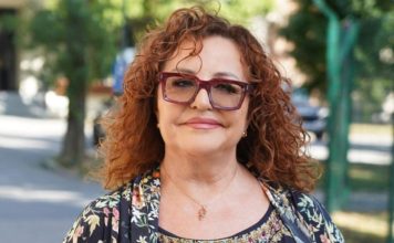 VELIKO IZNENAĐENJE!!!Slavlje u domu Bekute: Udaje se za Draganinog Tonija…..Cijelo vrijeme bili u tajnoj vezi!! VELIKO IZNENAĐENJE!!!Slavlje u domu Bekute: Udaje se za Draganinog Tonija…..Cijelo vrijeme bili u tajnoj vezi!! - featured image