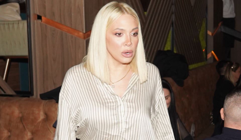Milica Todorović se sa sinom hitno iselila iz stana: Majka je “otkucala”, rasturila još jedan brak, evo s kim se tajno viđala? - featured image