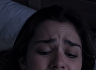 Mlada žena je u svom domu držala ogromnog pitona: jednog dana zmija je počela da se ponaša čudno, prestala je da jede i počela da se obavija oko njenog struka — a onda je žena otkrila nešto zastrašujuće 😱😱 Mlada žena je u svom domu držala ogromnog pitona: jednog dana zmija je počela da se ponaša čudno, prestala je da jede i počela da se obavija oko njenog struka — a onda je žena otkrila nešto zastrašujuće 😱😱 - featured image
