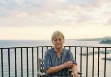 Ćerka me je povela na dvonedeljni odmor na more — ali već prvog dana sam shvatila da sam tamo samo da čuvam unuke. Ćerka me je povela na dvonedeljni odmor na more — ali već prvog dana sam shvatila da sam tamo samo da čuvam unuke. - featured image