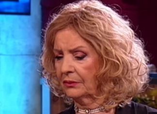 Lepa Lukić NIJE srpkinja! Dokaz iz njene biografije ostavio sve bez teksta! Cijelo vrijeme nas je lagala, a evo koliko ima GODINA! (FOTO) Lepa Lukić NIJE srpkinja! Dokaz iz njene biografije ostavio sve bez teksta! Cijelo vrijeme nas je lagala, a evo koliko ima GODINA! (FOTO) - featured image