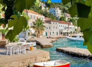 U ovom primorskom gradiću skoro da i nema turista a pravi je raj na zemlji: Sve je duplo jeftinije U ovom primorskom gradiću skoro da i nema turista a pravi je raj na zemlji: Sve je duplo jeftinije - featured image