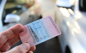 Stigla odluka o vozačkim dozvolama za osobe starije do 50 godina! Ukoliko imate OVOLIKO godina, završili ste svoje.. Stigla odluka o vozačkim dozvolama za osobe starije do 50 godina! Ukoliko imate OVOLIKO godina, završili ste svoje.. - featured image