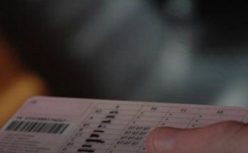 Stigla odluka o vozačkim dozvolama za osobe starije do 50 godina! Ukoliko imate OVOLIKO godina, završili ste svoje.. Stigla odluka o vozačkim dozvolama za osobe starije do 50 godina! Ukoliko imate OVOLIKO godina, završili ste svoje.. - featured image