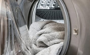 Skriveno dugme na veš mašini: Pritisnite ga i skoro da nećete morati sušiti veš. Skriveno dugme na veš mašini: Pritisnite ga i skoro da nećete morati sušiti veš. - featured image