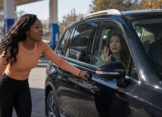 She Mouthed Two Words Through the Window—What Sienna Found Changed Everything